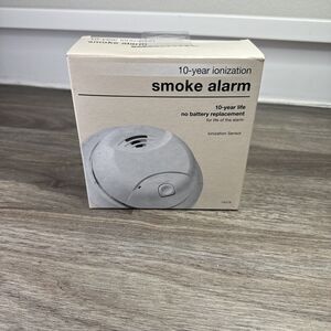 BRK 10-Year Ionization Sensor Smoke Alarm Model 0827B - 10 Year Battery Life